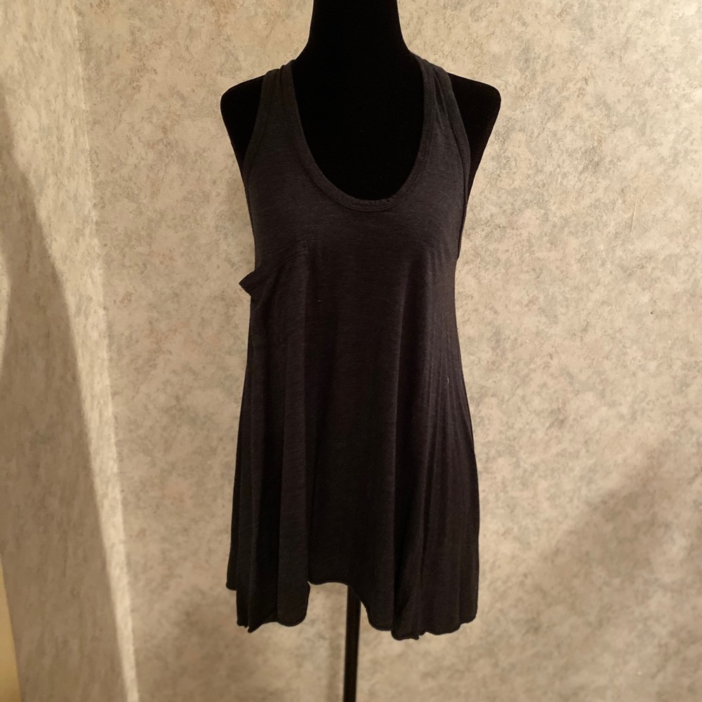 The LOOM Lodge in L.A tank with pocket